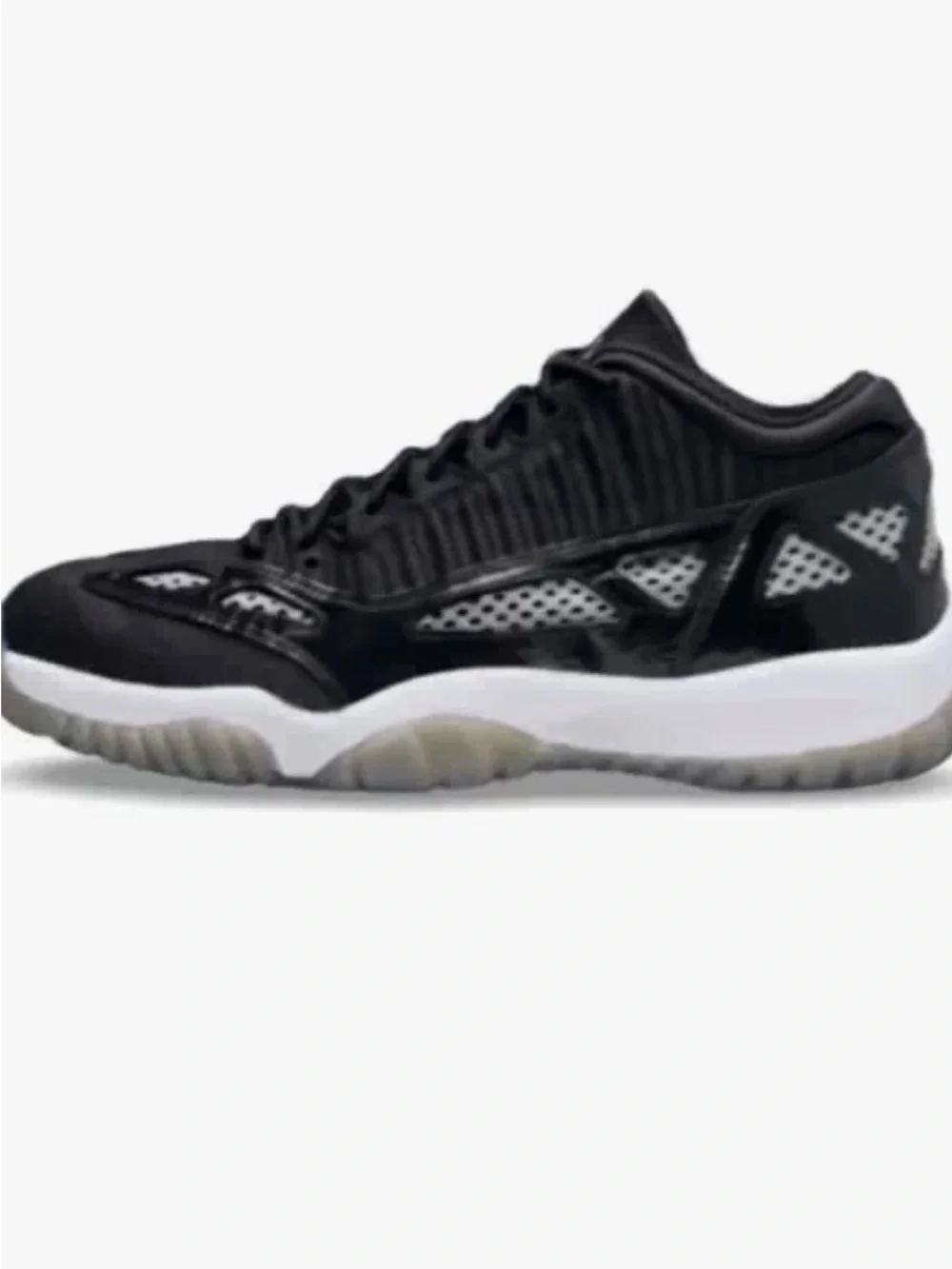 Jordan 11 Men's Black white retro low ie Space Jams. Mint condition